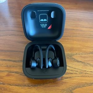 Beats by Dre Powerbeat Pros